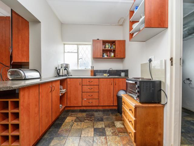 6 Bedroom House For Sale in Fernglen