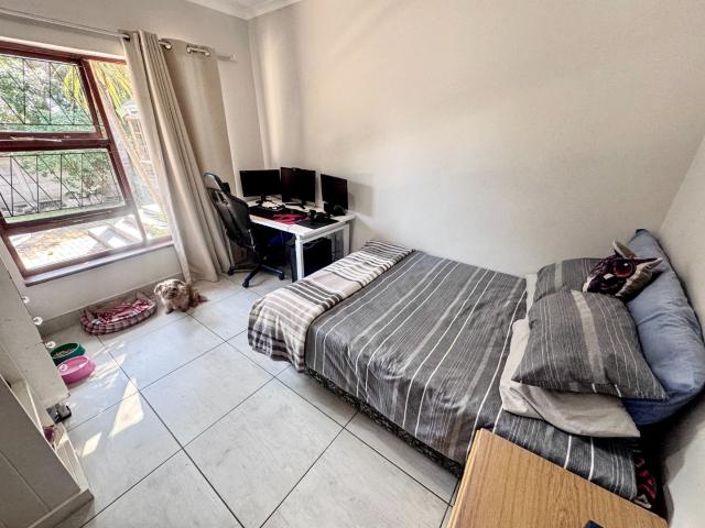 6 Bedroom House For Sale in Kamma Park