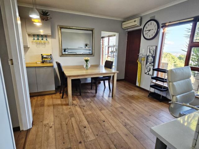 6 Bedroom House For Sale in Loevenstein