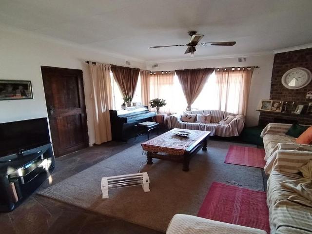 6 Bedroom house for sale in Mountain View, Pretoria