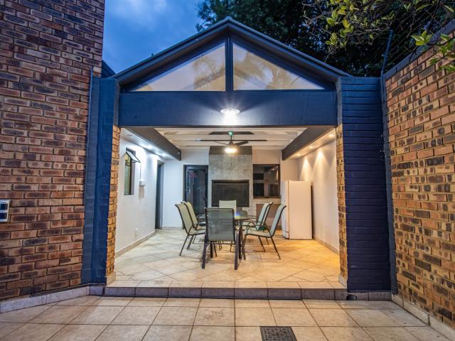 6 Bedroom House For Sale in Moreleta Park
