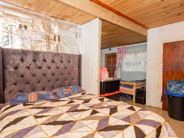 6 Bedroom house for sale in Mabille Park, Kuils River