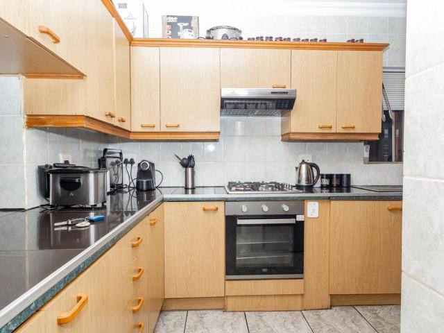 6 Bedroom house for sale in Marinda Park, Kuils River