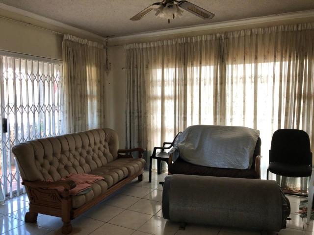 6 Bedroom House For Sale in Springfield