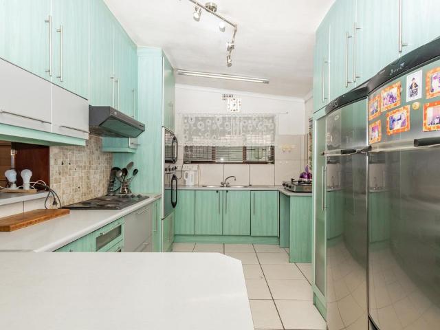 6 Bedroom house for sale in Rondebosch East, Cape Town