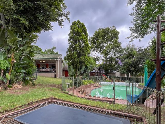 6 Bedroom House For Sale in River Club