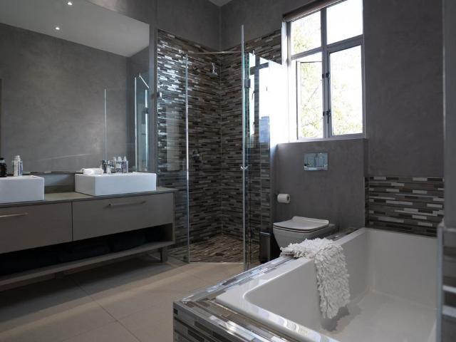 6 Bedroom house for sale in The Islands Estates, Hartbeespoort