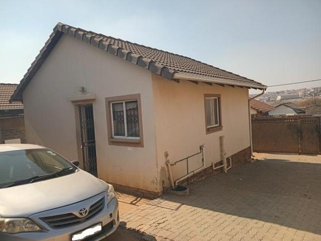 6 Bedroom House in Cosmo City