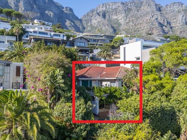 6 Bedroom House in Camps Bay