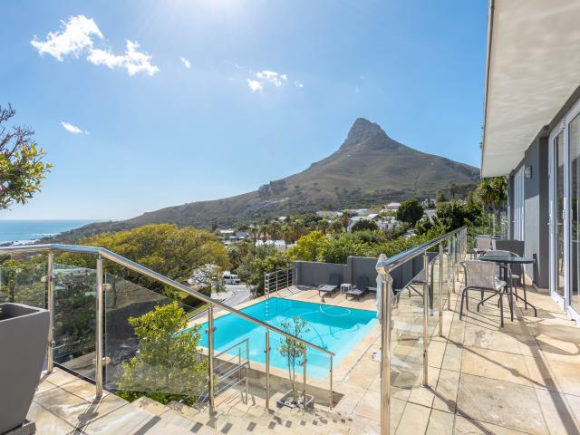 6 Bedroom House in Camps Bay