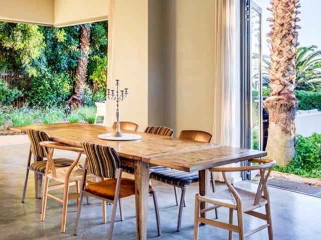 6 Bedroom House in Camps Bay