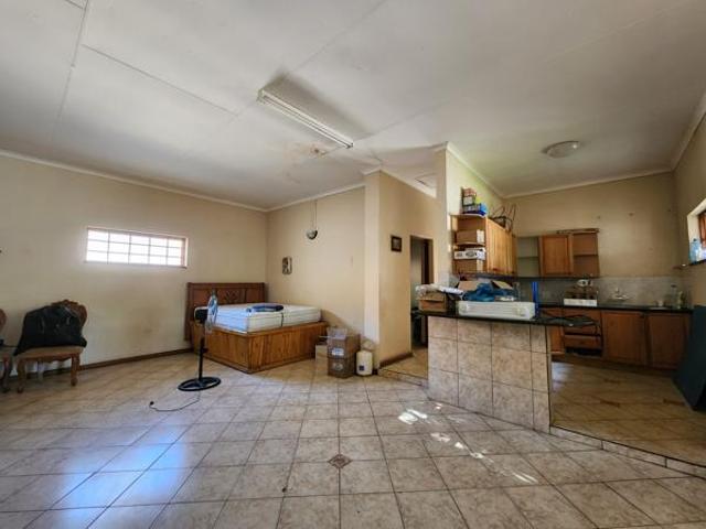 6 Bedroom House in Cashan