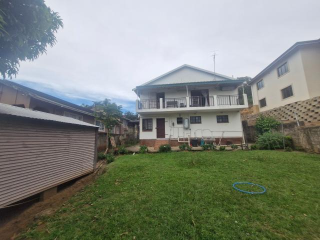6 Bedroom House in Clare Hills