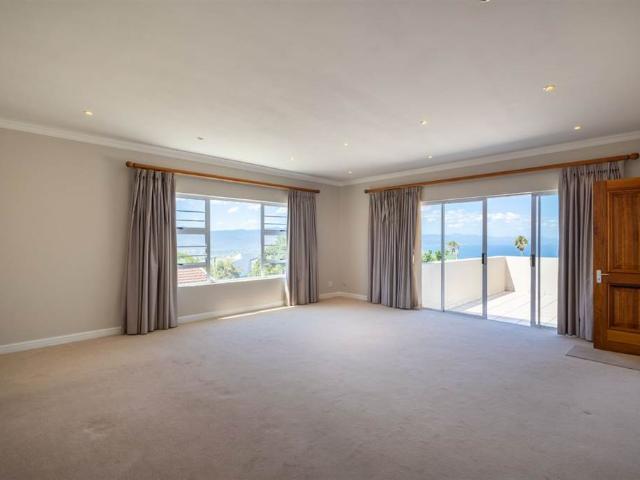 6 Bedroom House in Cutty Sark