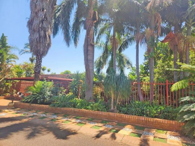 6 Bedroom House in Annlin