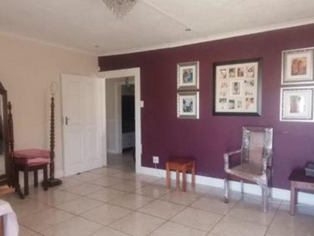 3 Bedroom House in Allandale