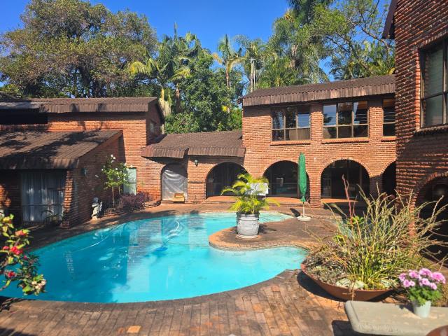 6 Bedroom House in Aquapark