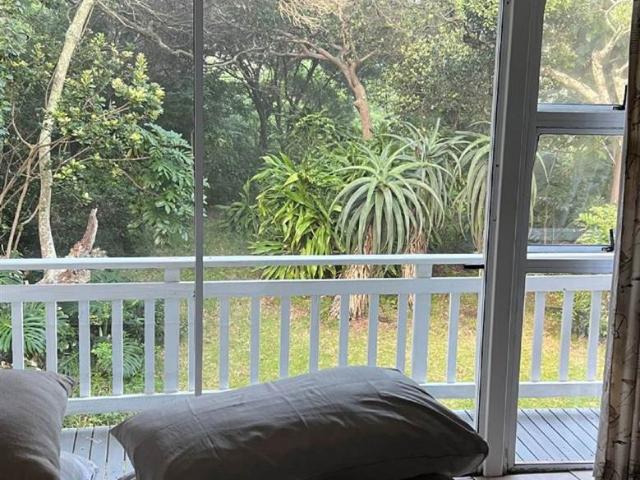 6 Bedroom House in Bazley Beach