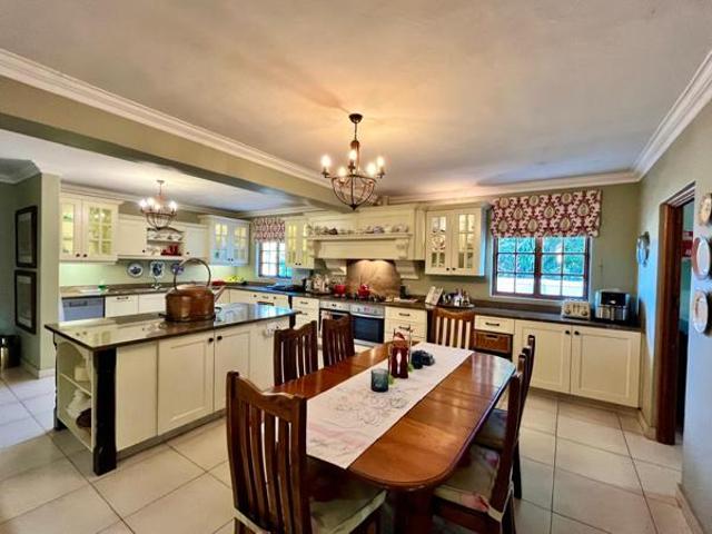 6 Bedroom House in Ballito Central