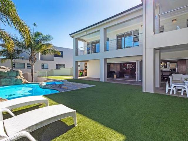 6 Bedroom House in Baronetcy Estate