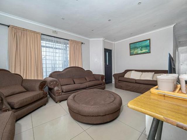 6 Bedroom House in Belgravia