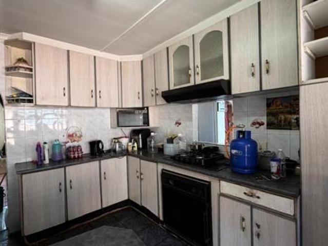 6 Bedroom House in Belvedere