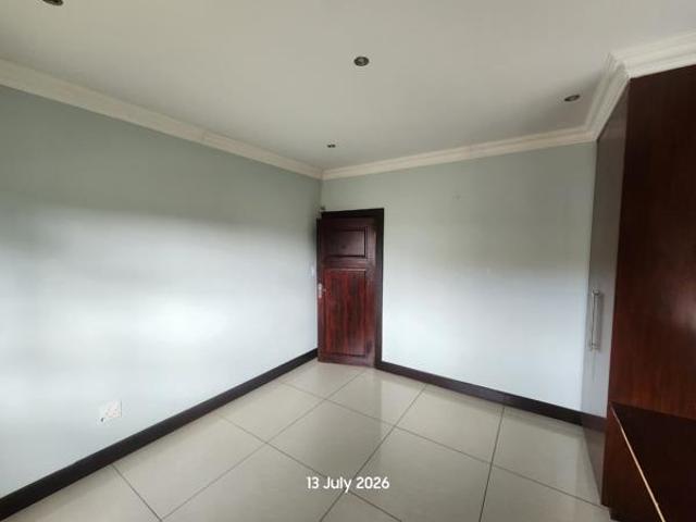 6 Bedroom House in Bendor