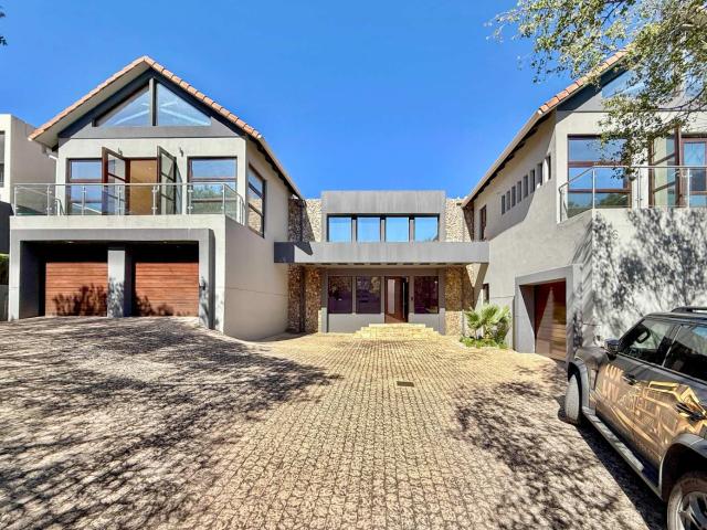 6 Bedroom House in Benmore