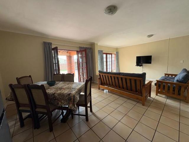 6 Bedroom House in Bluewater Bay