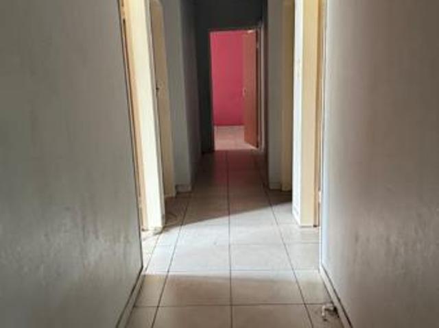 6 Bedroom House in Blanchville