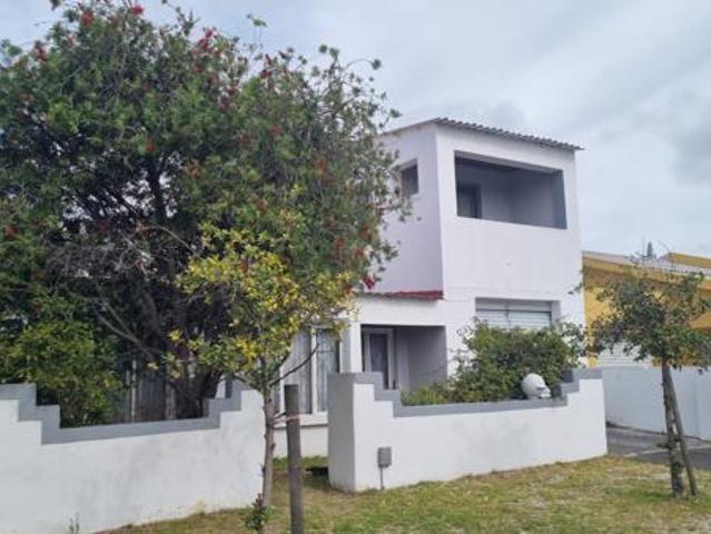 6 Bedroom House in Bridgetown