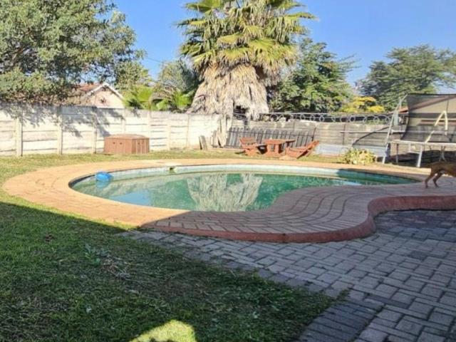 6 Bedroom House in Brits Central