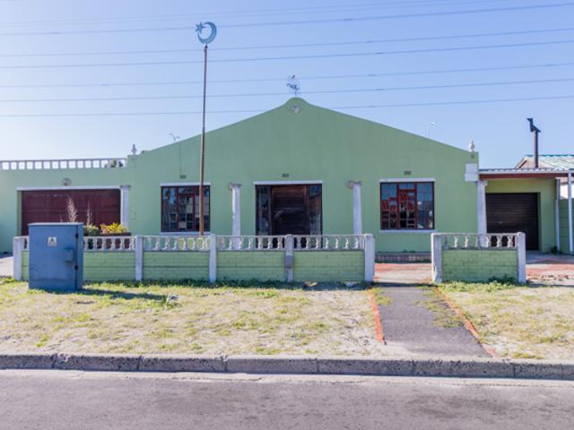 6 Bedroom House in Gatesville
