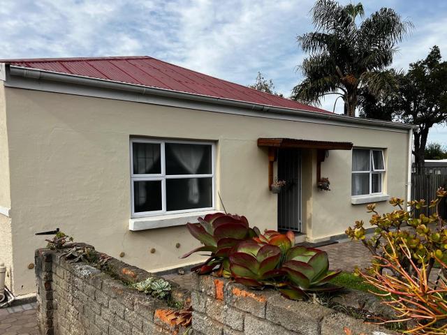6 Bedroom House in George Central