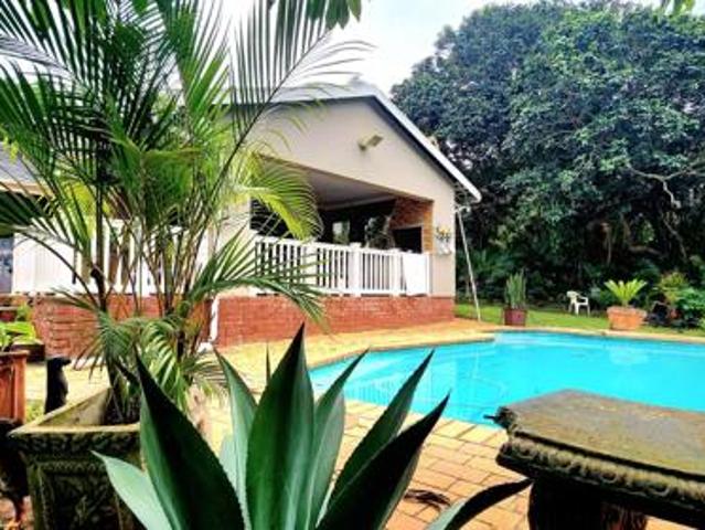 6 Bedroom House in Glenmore