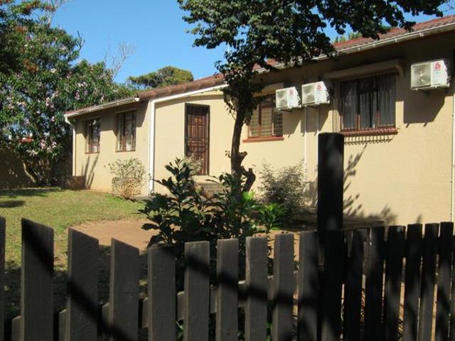 6 Bedroom House in Glenmore