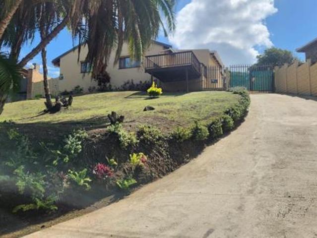 6 Bedroom House in Glenmore