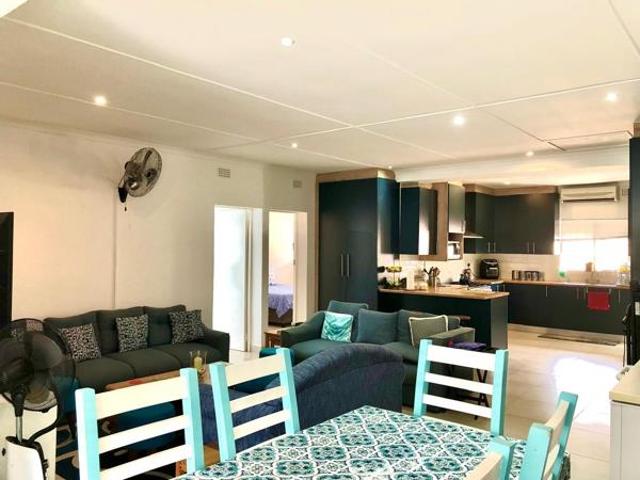 6 Bedroom House in Glenmore