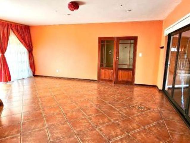 6 Bedroom House in Doornpoort