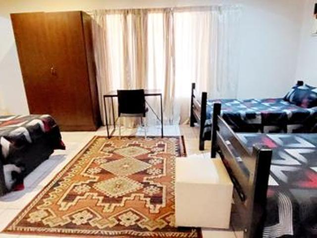 6 Bedroom House in Del Judor Ext 1