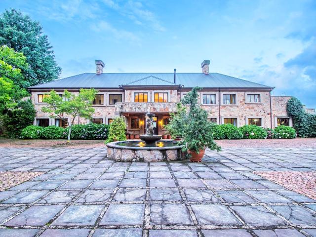 6 Bedroom House in Dullstroom