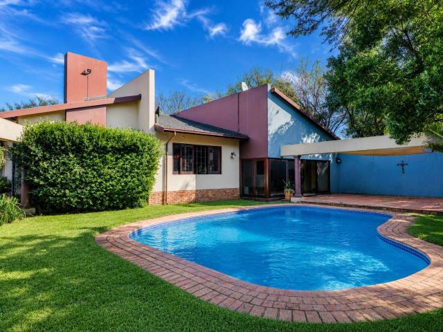 6 Bedroom House in Eldoraigne