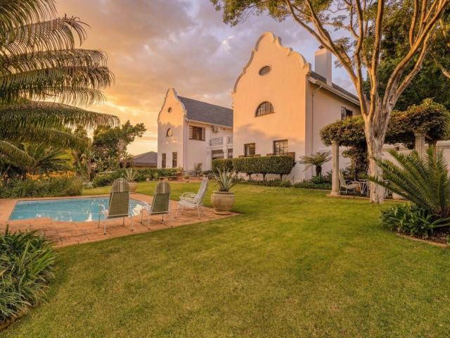 6 Bedroom House in Eldoraigne