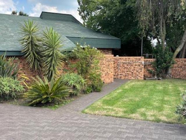 6 Bedroom House in Evander