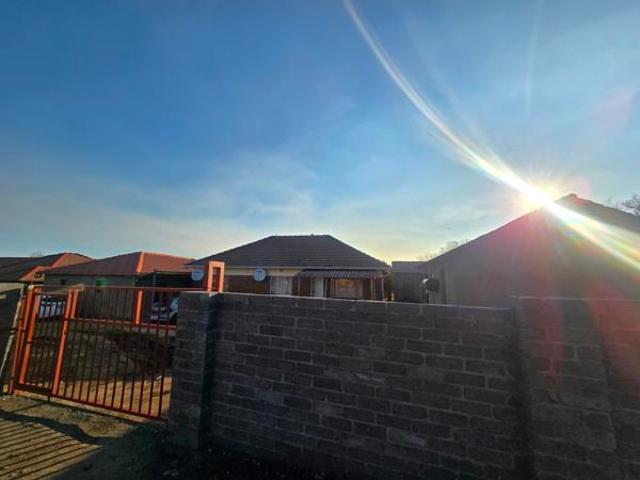 6 Bedroom House in Evander
