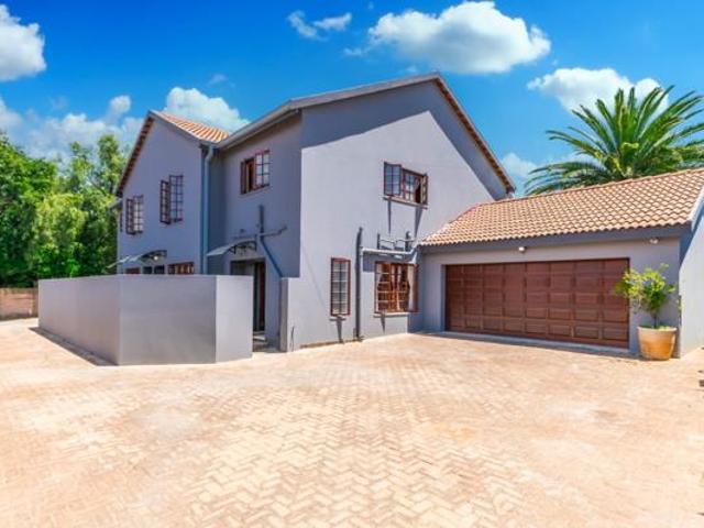 6 Bedroom House in Florida Park