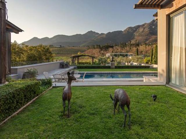 6 Bedroom House in Franschhoek
