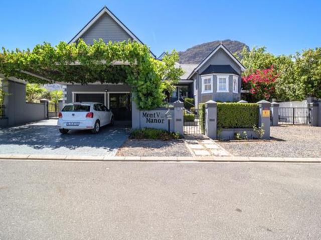6 Bedroom House in Franschhoek