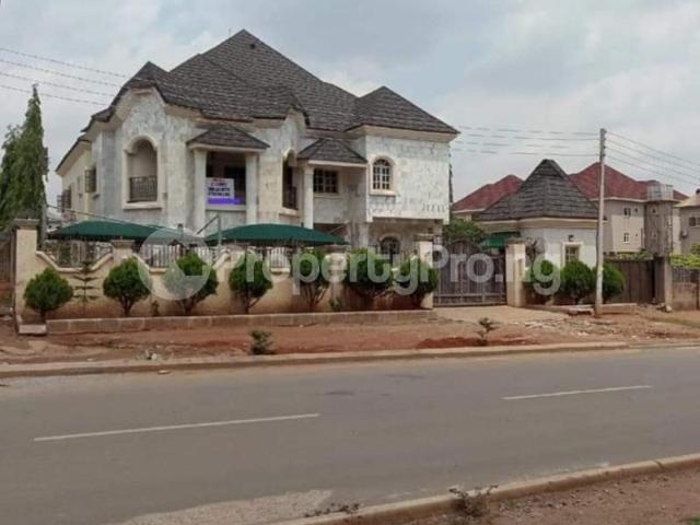 6 Bedroom House in Katampe Main Abuja | House for sale in katampe main | House in katampe main | 6 Bedroom | PropertyPro Nigeria