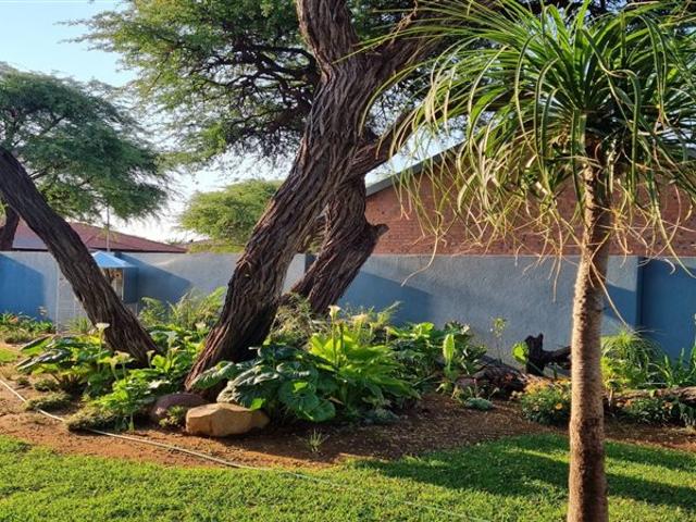 6 Bedroom House in Kathu
